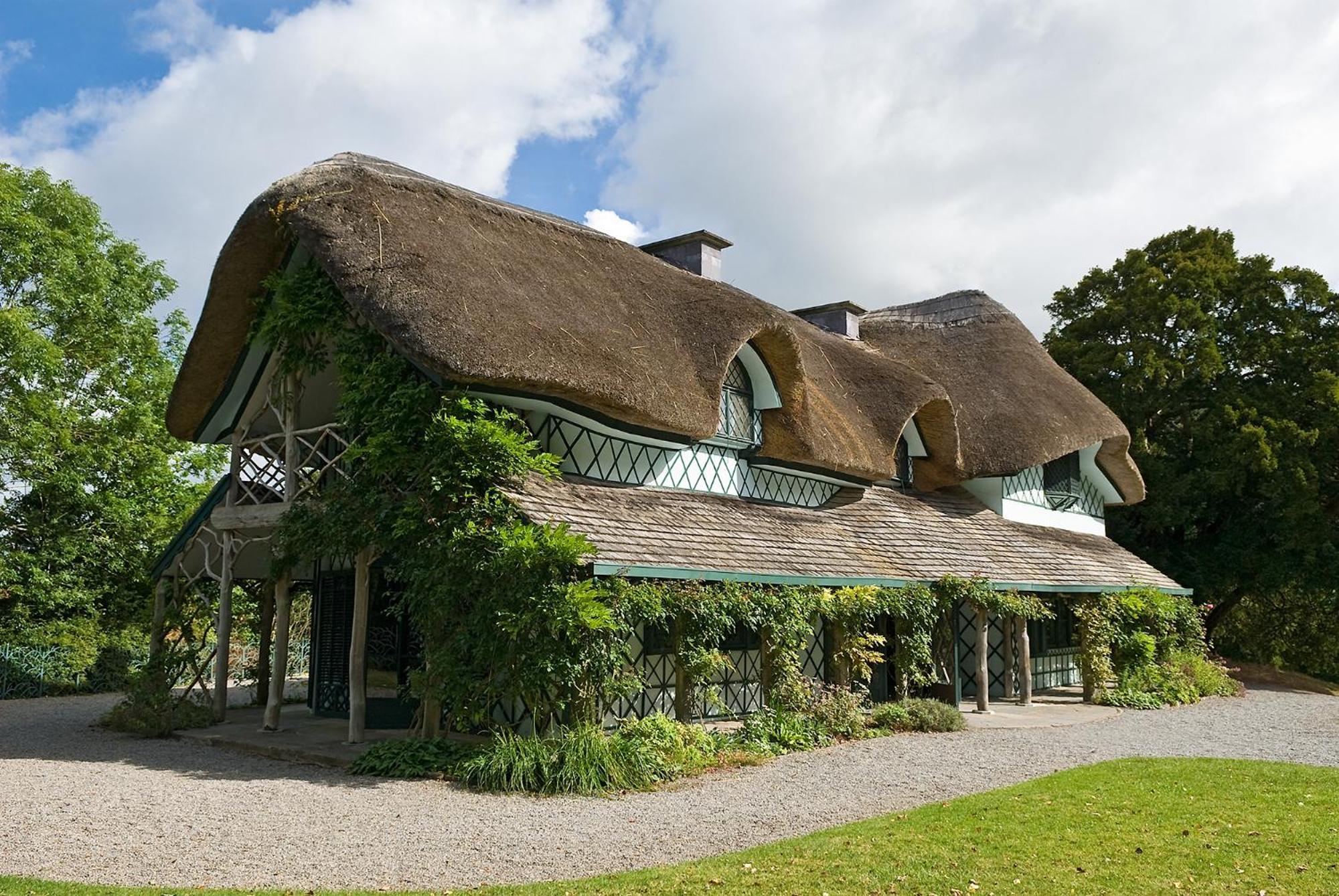 House Hotel